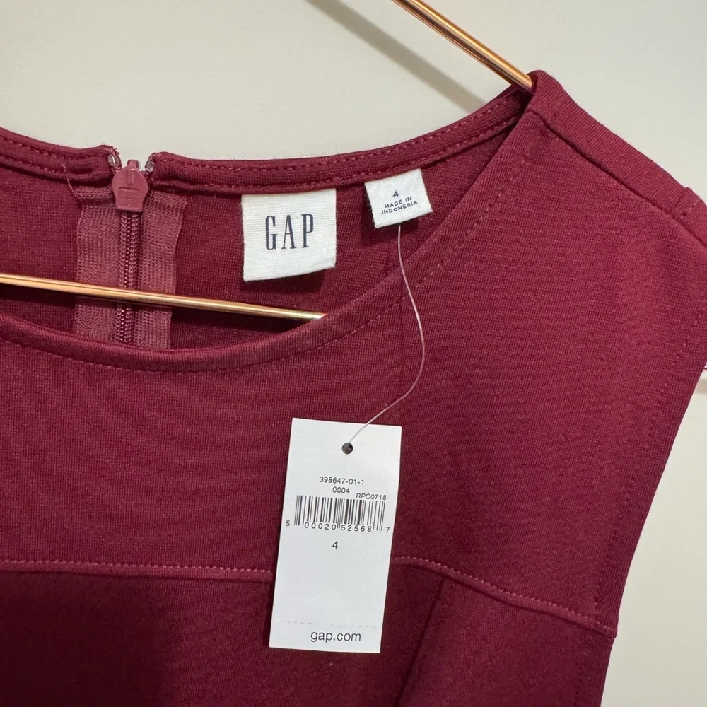 GAP Burgundy Sleeveless Dress - Picture 2 of 4